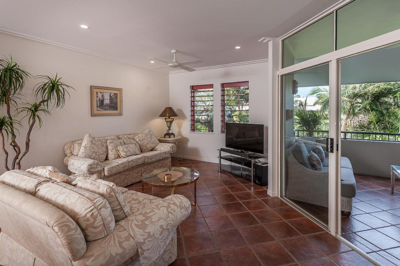 Oasis At Palm Cove Aparthotel Εξωτερικό φωτογραφία