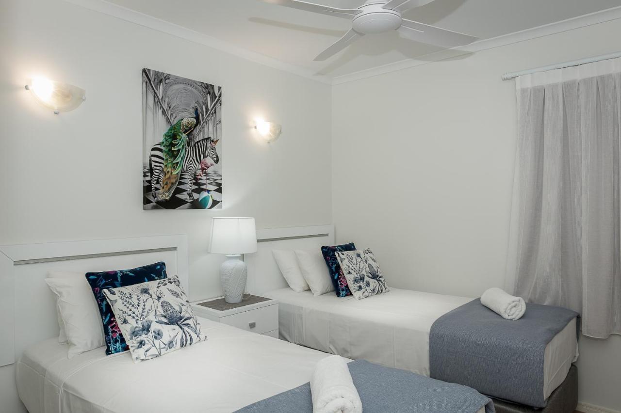 Oasis At Palm Cove Aparthotel Εξωτερικό φωτογραφία