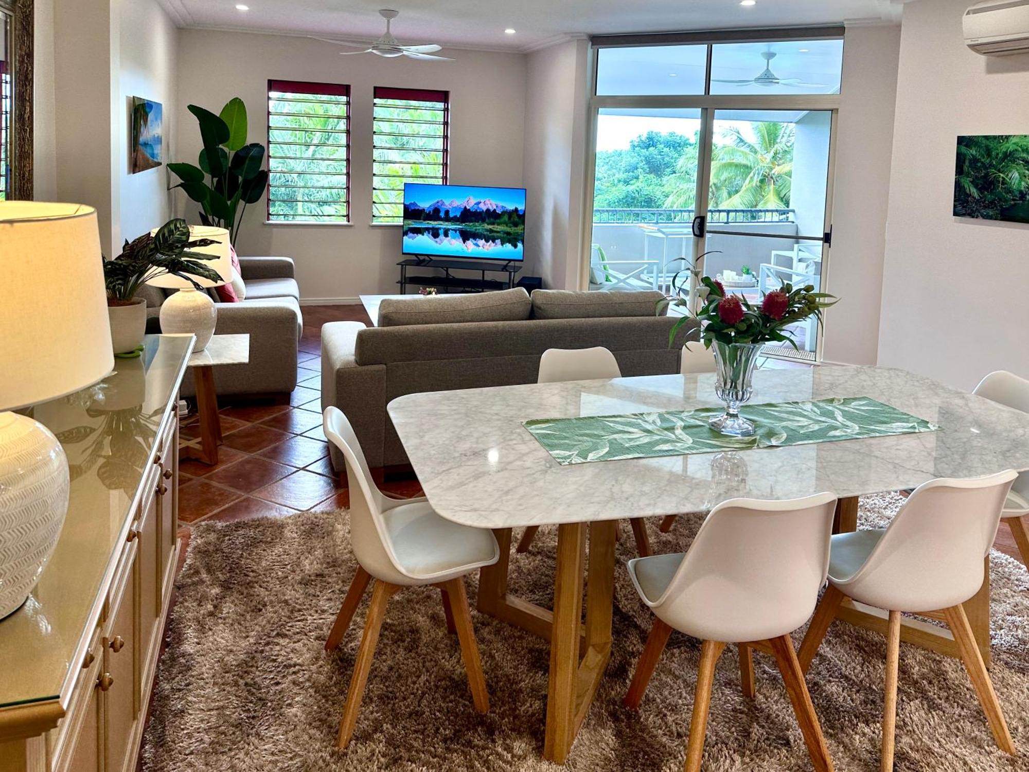 Oasis At Palm Cove Aparthotel Εξωτερικό φωτογραφία