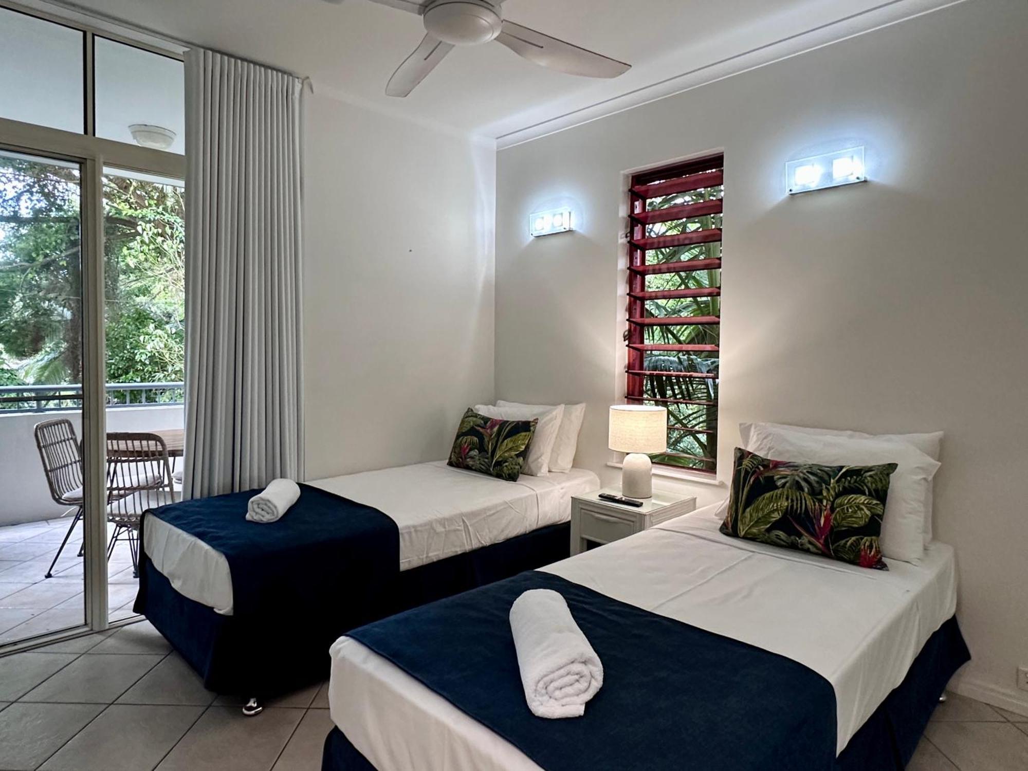 Oasis At Palm Cove Aparthotel Εξωτερικό φωτογραφία