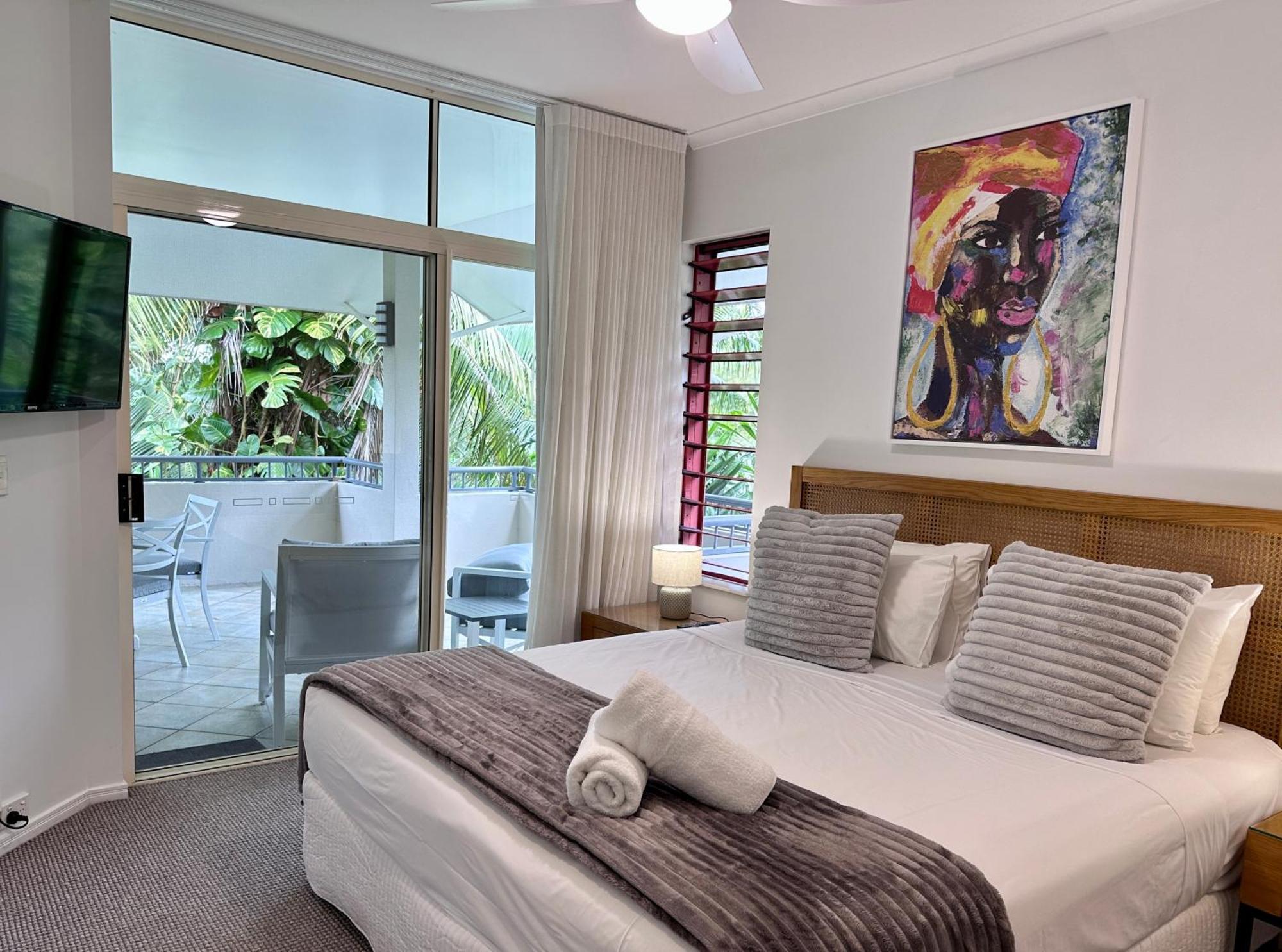 Oasis At Palm Cove Aparthotel Εξωτερικό φωτογραφία