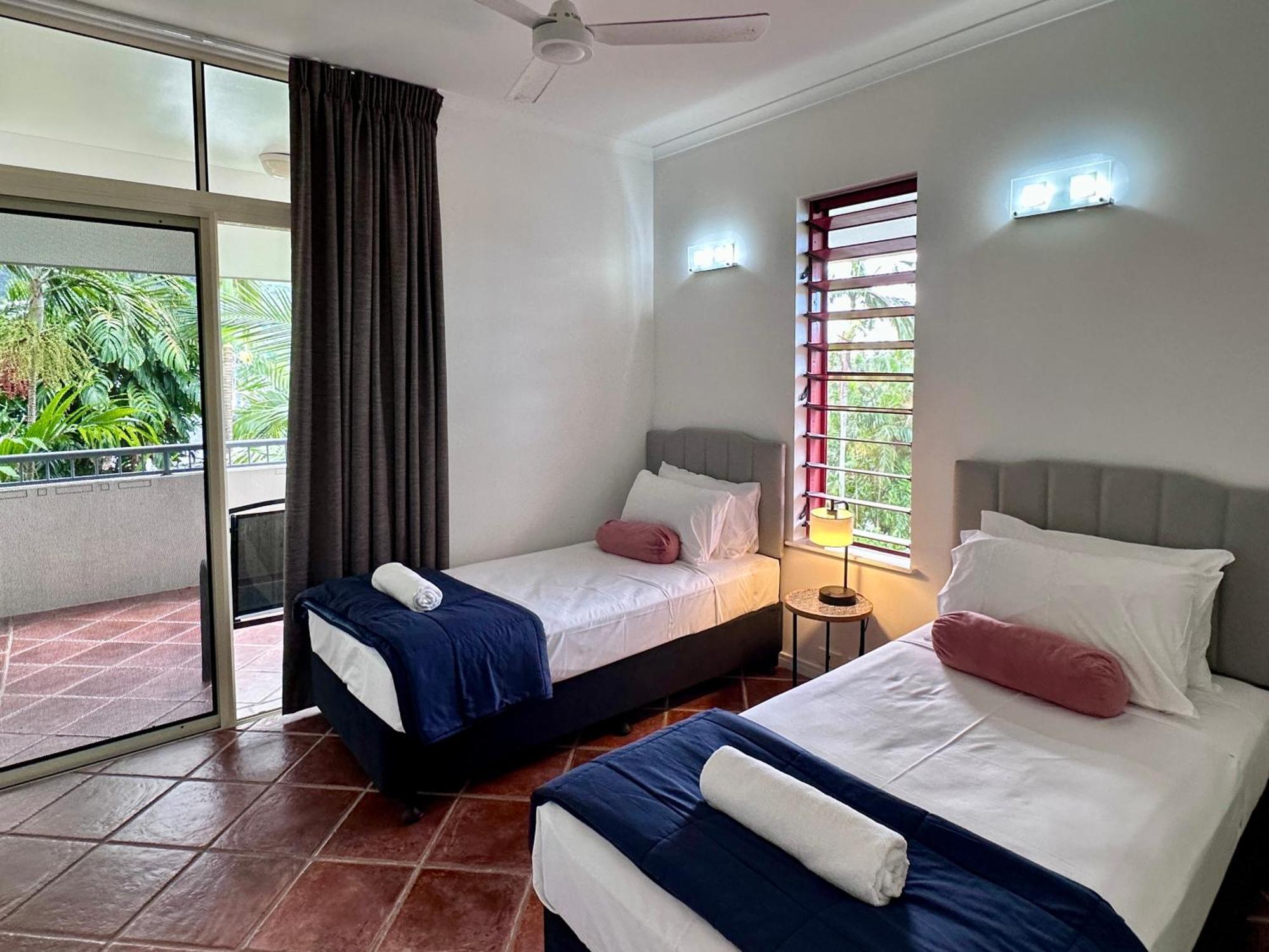 Oasis At Palm Cove Aparthotel Εξωτερικό φωτογραφία